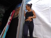 黑发德国辣妹性瘾发作变得无比饥渴并乱交大鸡巴邻居