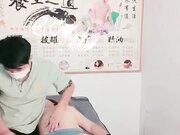 养生会所里的极品大奶妹勾搭按摩技师小哥69口交水多高潮内射