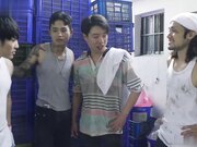 工人轮奸老板妻女