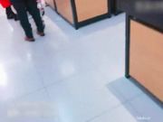 製服少女逛超市買黃瓜 廁所自慰