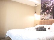 眼镜小伙约操黄发上门00后 乖巧可爱脱光肆意抠穴啪啪