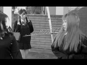 中年教师脱下衣服 露出惊人的J罩杯1