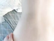 邻家乖巧妹妹 卡哇伊小背心 被炮友猛插 第一视角正入 表情很享受 自摸揉搓小穴