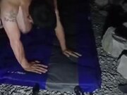 小优的榨汁机夏日野外适合野战工地上杂草丛生苗条00后黑夜中被无套内射