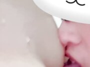 妹妹假期在家洗澡门口打飞机太难受直接冲进厕所无视爸妈在家按在地上