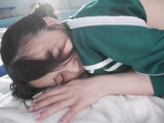 湿身泳装学生的无意识乳尖诱惑2