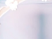 双马尾眼镜口罩小妹 白丝美腿超嫩 无毛肥美小穴 翘起屁股被后入 往上视角拍摄