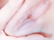 双马尾眼镜口罩小妹 白丝美腿超嫩 无毛肥美小穴 翘起屁股被后入 往上视角拍摄