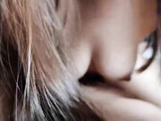 大哥不在家帮助饥渴发骚的嫂子泻火