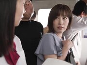 在女儿身边被骚扰 虽然抵抗却渐渐有了感觉1