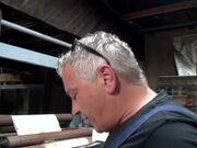 因为需要更多的钱不得不满足变态老板的操逼服务