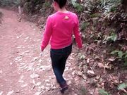 真正的野战排周末与小情人乡间玩野战