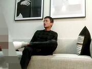 黑丝少妇渴望被大鸡巴满足 哇哇大叫