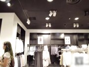 商场更衣室在顾客面前激情性爱