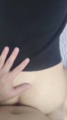 乱伦 真实嫂子偷情 大哥打来电话我在后面狂插