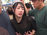 从撕裂的连衣裙缝隙间被重点开发乳头的阿嘿颜敏感女3