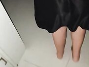 真实乱伦偷情 妈妈在外甥女面前带肛塞玩暴露 还给外甥女下药让儿子操