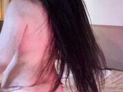 良家害羞的人妻堕落成淫荡的骚母狗