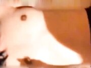 极品护士小姨子乘姐姐出差勾引姐夫刚插进去姐姐就来电话边挨操边接电话超刺激