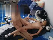 父女乱伦 调教双胞胎女儿 广东兽哥把妹妹操哭了 双胞胎姐妹抢爸爸鸡巴吃
