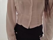 儿子在楼梯间狂插性感小妈 狂操性感小妈