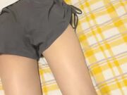 禽兽老婊把舅舅俩个双胞胎女儿套路到酒店现场直播破处内射