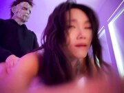 亚裔反差网红甜美勇敢的中国女孩用身体搞定迈克尔·麦尔斯的追杀
