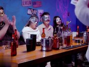 淫乱酒吧性爱实景秀私人派对