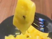 广州绿帽男贡献自己的老婆给单男操