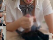 用大鸡巴狠狠教训不爱穿内裤的妹妹