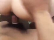 勾搭邻居良家人妻偷情 怕怀孕必须戴套 操别人的网袜老婆