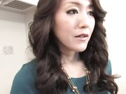 醉酒父亲在儿子面前表演现场直播