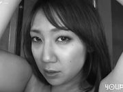 禁脔小母狗翘起骚逼吞下新买的玩具