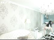 粉嫩蝴蝶逼妹子家中情趣自摸 骚逼粉嫩得不敢相信