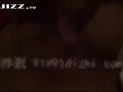 露脸3P一个插嘴一个插逼 对白是亮点 你怎么不带套 你有病啊