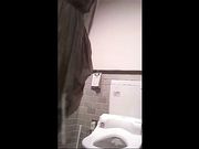 某都市女子医院里的女厕激情偷拍