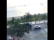 屋里做爱不过瘾直接去阳台上