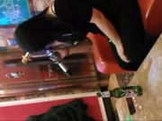 对白搞笑的贷款潜规则极品骚女KTV包房爆操 黑丝网袜掰开腿暴力抽插