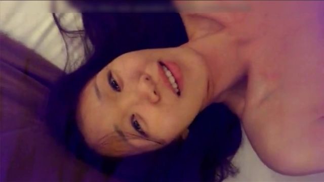 声音很嗲的气质漂亮大学美女酒店和闺蜜男友偷情