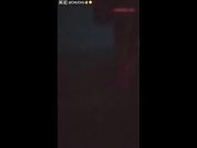 美女停车时被色狼歹毒瞄上跟踪到楼梯没人时威胁侵犯,裙子里竟连内裤都没穿