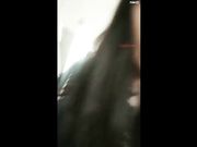 喜欢玩自拍的丰满巨乳小美女,抠逼自慰淫水直流