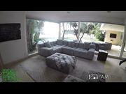 刚买情趣用品的表姐卧室偷偷自慰被表弟发现了