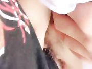 最近很火的网红刘婷天台勾搭个正在晾床单的打工仔啪啪妹子嫌他鸡巴不够硬