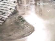 城中村嫖妓系列雨天坐在门口等客的肉丝短裙少妇被安排超黑的木耳