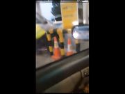 我的逼要发霉了好久没被操了风骚主播真空边开车边抠逼直播去加油问加油员约不约