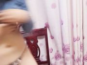 带刺的大黄瓜深深的插进粉逼逼都出白浆了