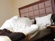 第一次见面的炮友被我操高潮好几次