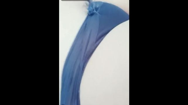 带24岁失恋女同事野钓散心妹子喝醉了车里休息大哥只好车里草“ 尸 ”