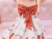 超卡哇伊网红美少女三寸萝莉最新会员版KTV露出事件 与闺蜜唱歌乳夹撕丝袜 水晶棒插入