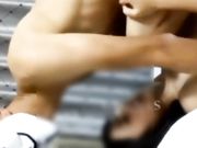 年轻水嫩妹纸露脸大战2个社会青年